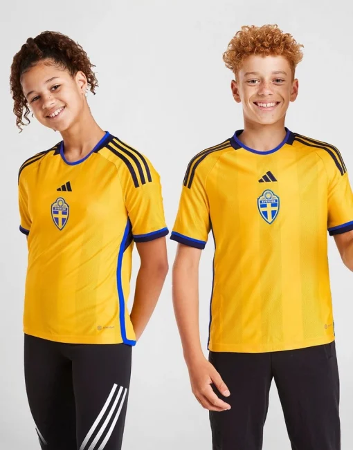 Adidas Sweden 2022/23 Youth Home Shirt - Image 3
