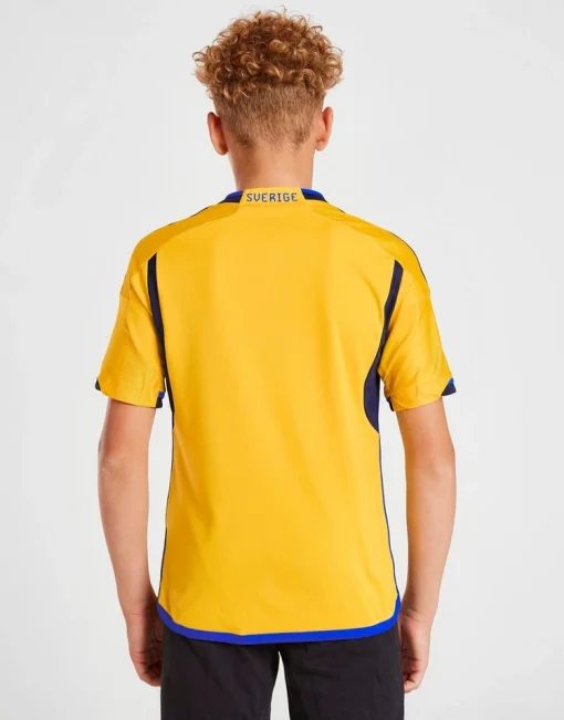 Adidas Sweden 2022/23 Youth Home Shirt - Image 5